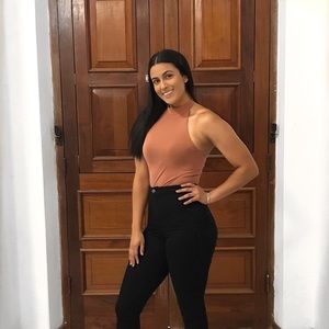 🎉MEET YOUR SELLER🎉